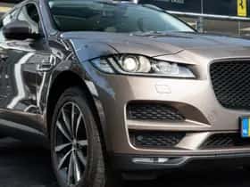Jaguar F-Pace (2017) thumbnail 7