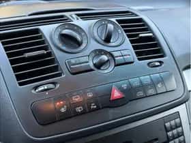 Mercedes-Benz Viano (2013) thumbnail 14