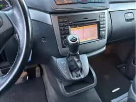 Mercedes-Benz Viano (2013) thumbnail 16