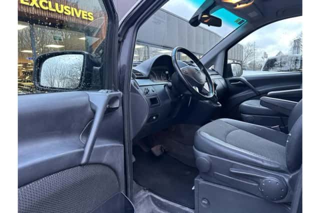 Mercedes-Benz Viano (2013) thumbnail 5