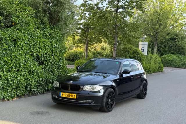 BMW 1-Serie (2011) thumbnail 1