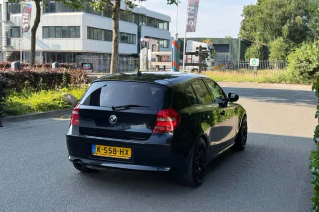 BMW 1-Serie (2011) thumbnail 4