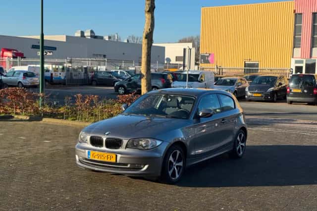 BMW 1-Serie (2010) thumbnail 1