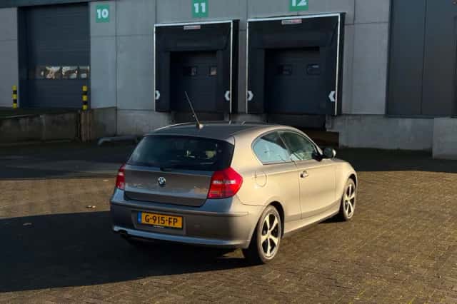 BMW 1-Serie (2010) thumbnail 4