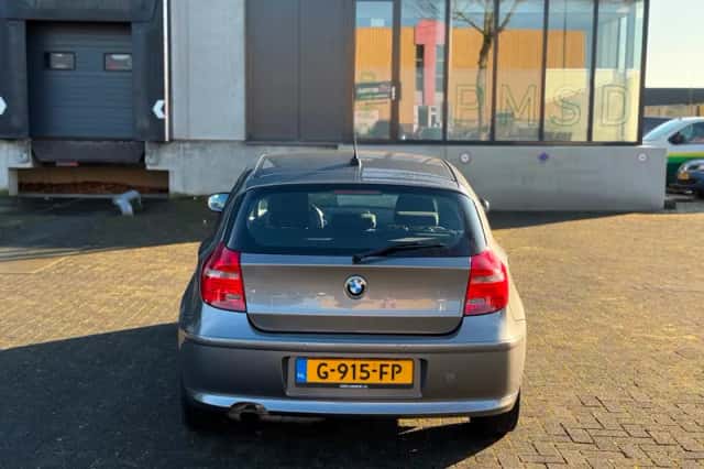 BMW 1-Serie (2010) thumbnail 5