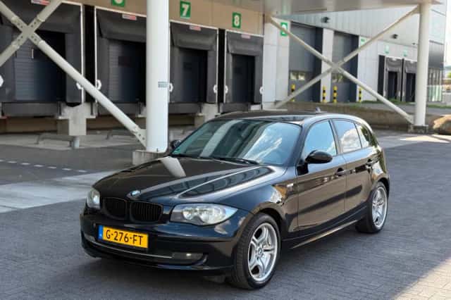 BMW 1-Serie (2009) thumbnail 1