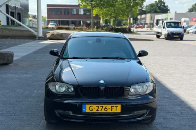 BMW 1-Serie (2009) thumbnail 2
