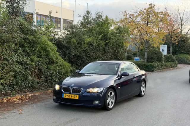 BMW 3-Serie (2008) thumbnail 1