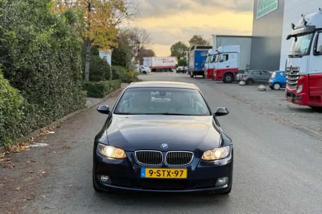 BMW 3-Serie (2008) thumbnail 2