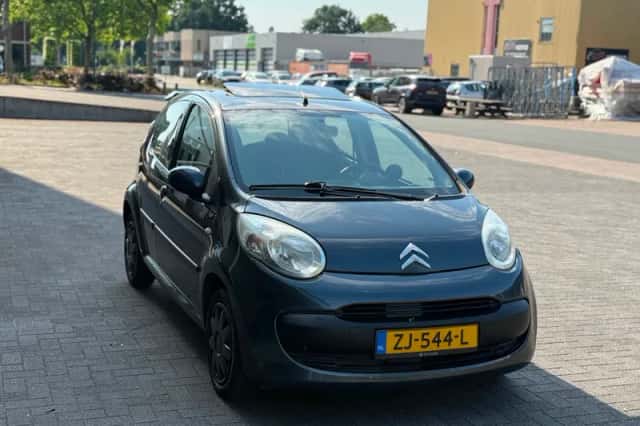 Citroën C1 (2008) thumbnail 3