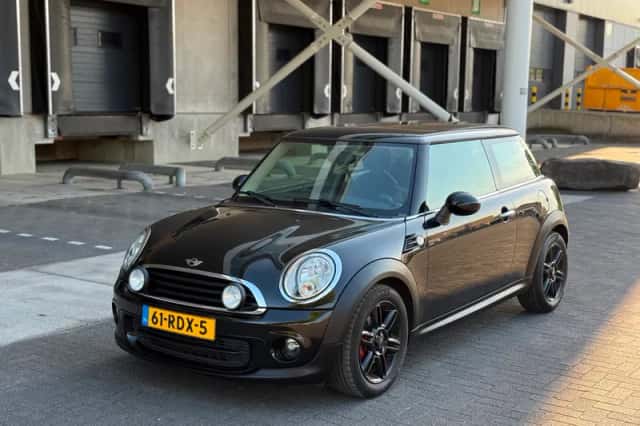MINI One (2011) thumbnail 1