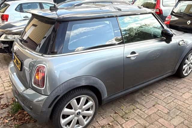 MINI John Cooper Works (2008) thumbnail 4