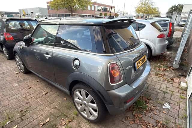 MINI John Cooper Works (2008) thumbnail 5