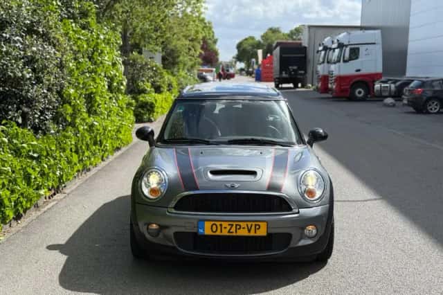 MINI Clubman (2008) thumbnail 2