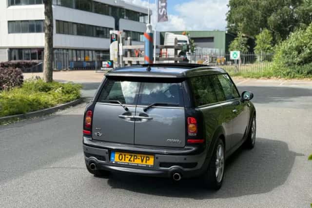 MINI Clubman (2008) thumbnail 4
