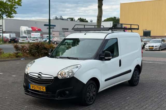 Opel Combo (2013) thumbnail 1