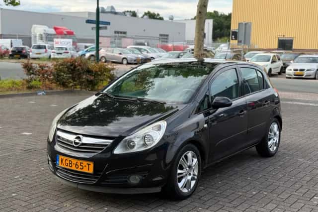 Opel Corsa (2008) thumbnail 1