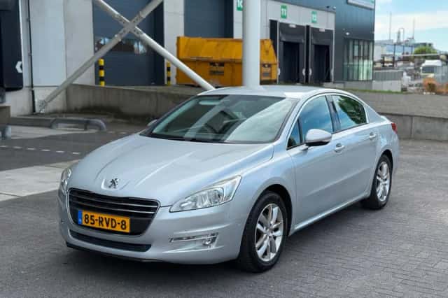 Peugeot 508 (2011) thumbnail 1