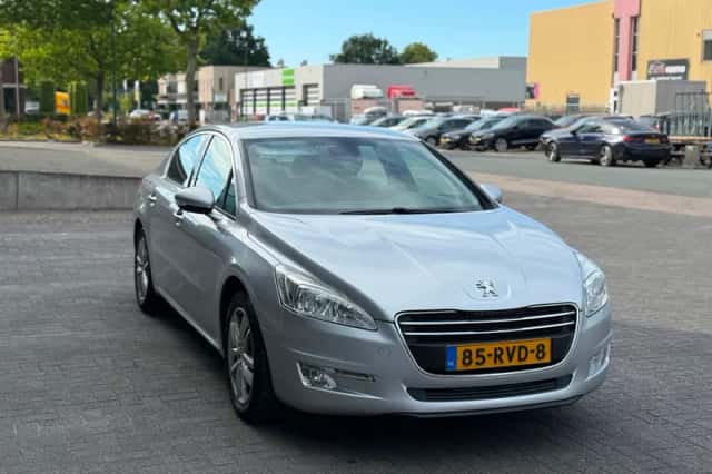 Peugeot 508 (2011) thumbnail 3