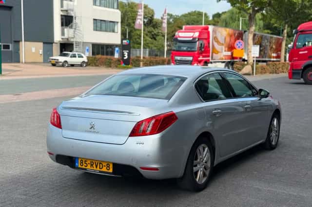Peugeot 508 (2011) thumbnail 4