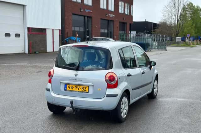 Renault Modus (2005) thumbnail 4