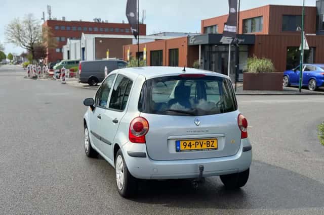 Renault Modus (2005) thumbnail 6