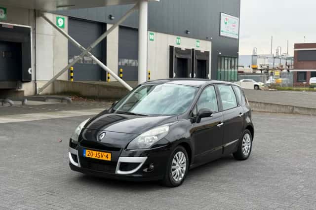 Renault Scénic (2009) thumbnail 1