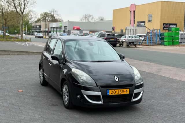 Renault Scénic (2009) thumbnail 3