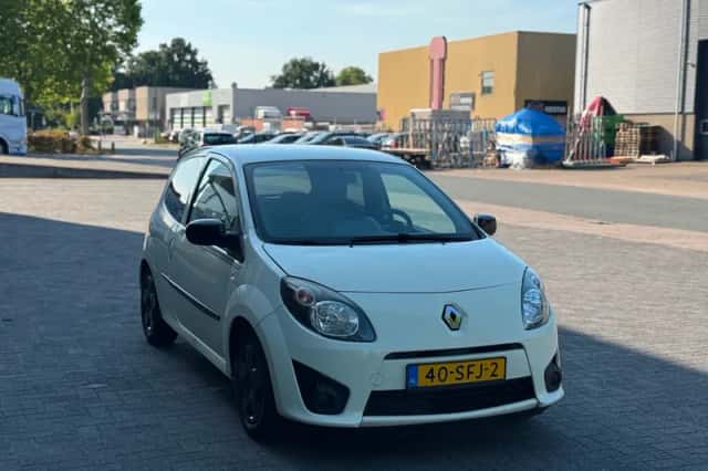 Renault Twingo (2011) thumbnail 3