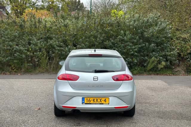 SEAT Leon (2010) thumbnail 5