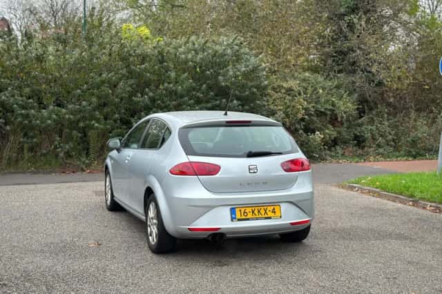 SEAT Leon (2010) thumbnail 6