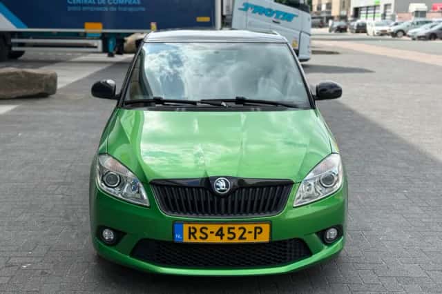 Škoda Fabia (2010) thumbnail 2