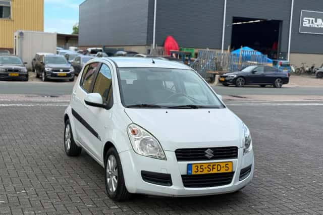 Suzuki Splash (2011) thumbnail 3