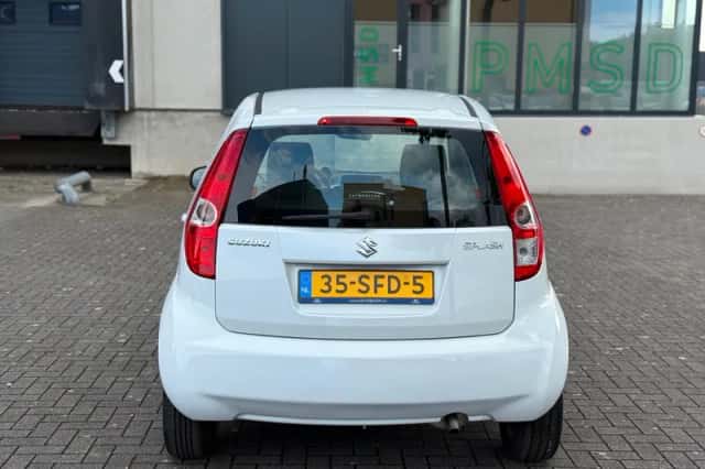 Suzuki Splash (2011) thumbnail 5