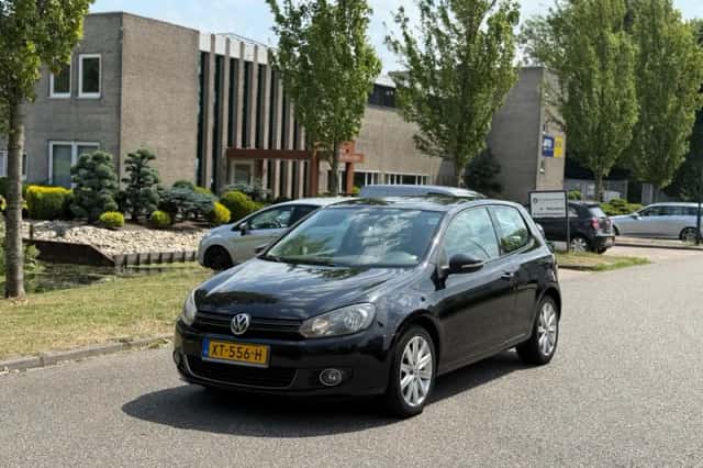 Volkswagen Golf (2009) thumbnail 1