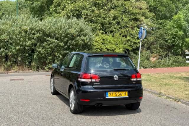 Volkswagen Golf (2009) thumbnail 6