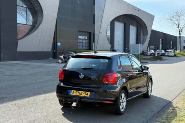 Volkswagen Polo (2014) thumbnail 4