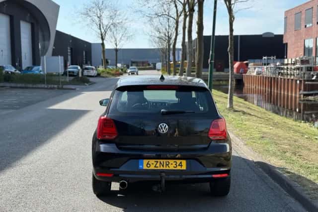 Volkswagen Polo (2014) thumbnail 5