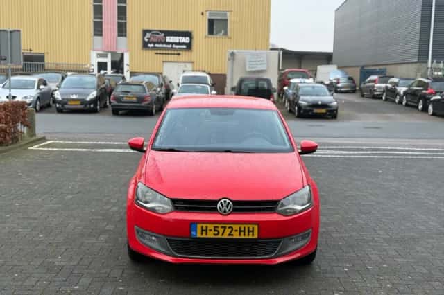 Volkswagen Polo (2009) thumbnail 2