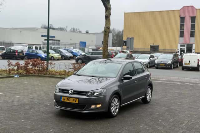 Volkswagen Polo (2011) thumbnail 1