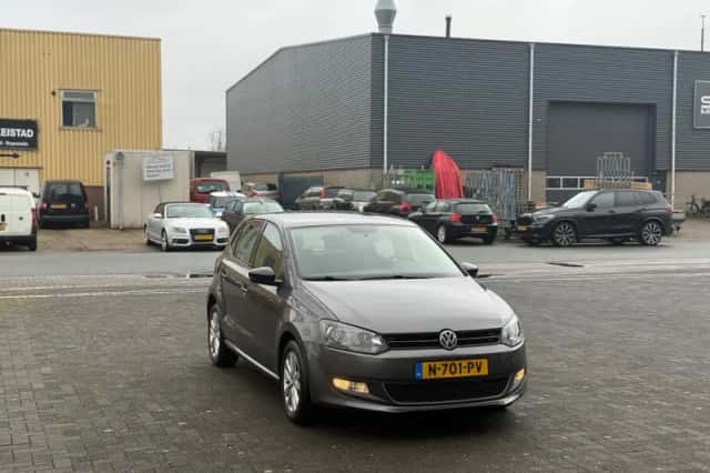 Volkswagen Polo (2011) thumbnail 3