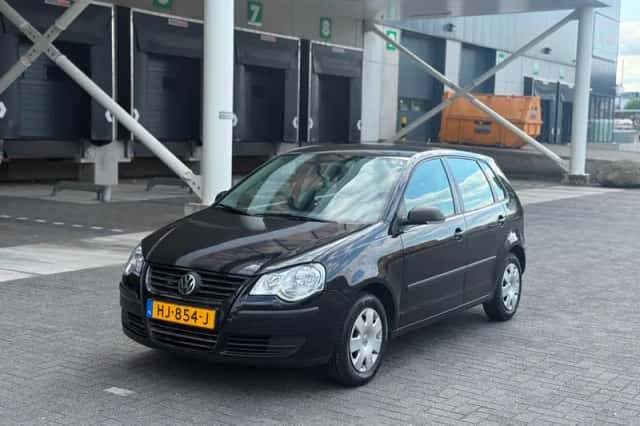 Volkswagen Polo (2005) thumbnail 1