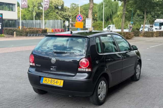 Volkswagen Polo (2005) thumbnail 4