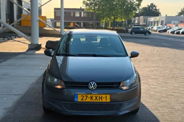 Volkswagen Polo (2010) thumbnail 1