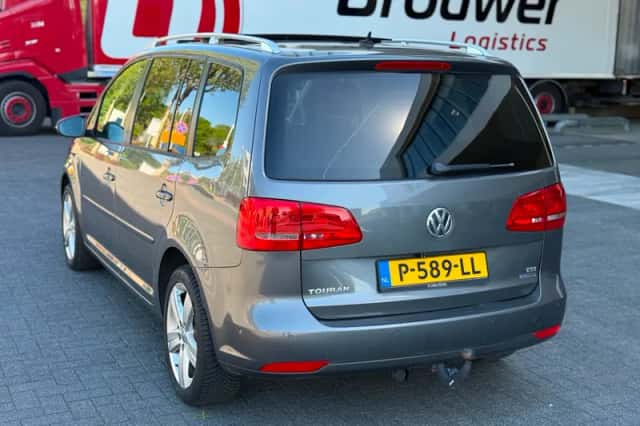 Volkswagen Touran (2013) thumbnail 6