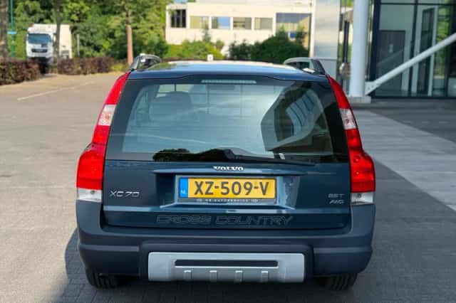 Volvo XC70 (2005) thumbnail 5
