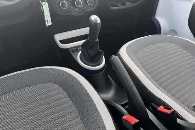Renault Twingo (2018) thumbnail 16