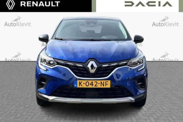 Renault Captur (2021) thumbnail 2