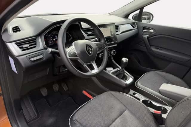 Renault Captur (2021) thumbnail 12