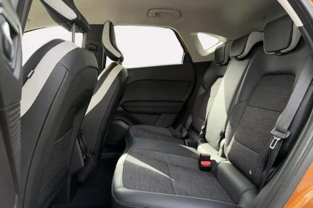 Renault Captur (2021) thumbnail 13